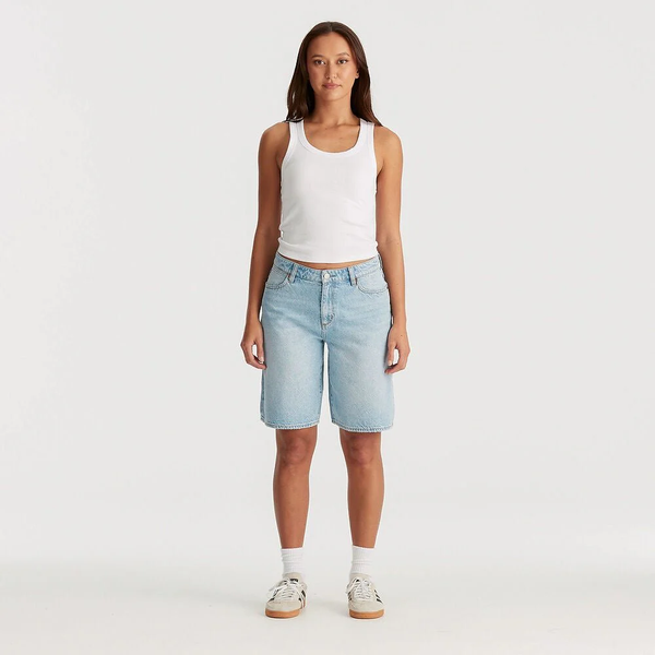 Wrangler - Mid Farrah Short - 85 Fade